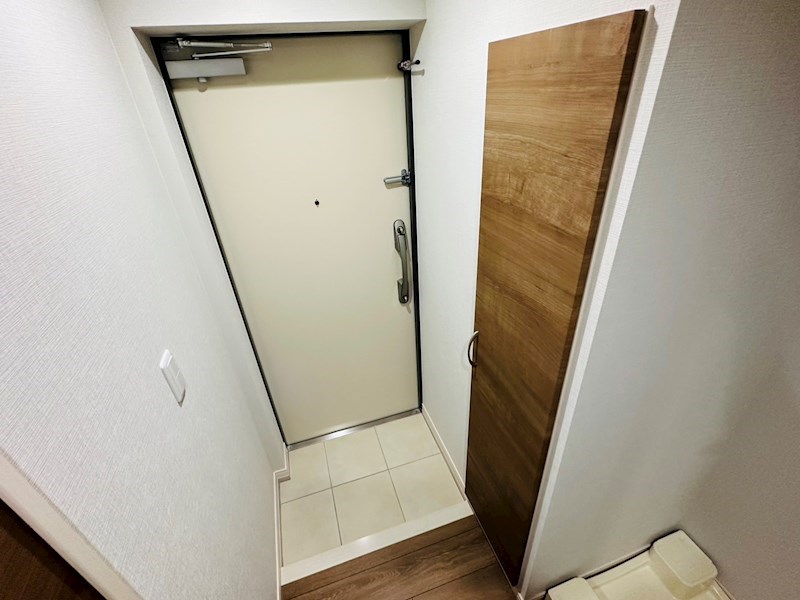 アルファコート綾瀬３ 玄関