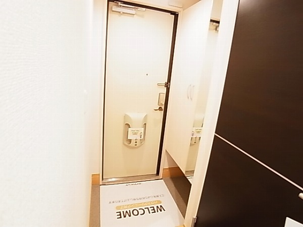 クレールフラッツ天王台 玄関