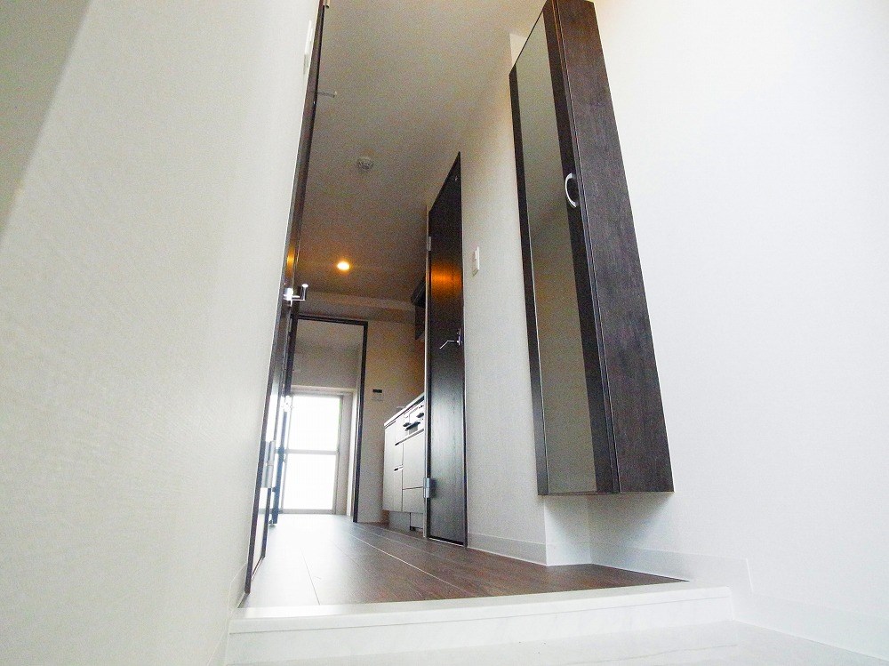 ＳＨＩＮＳＵＩ　ＲＥＩＷＡ　 玄関