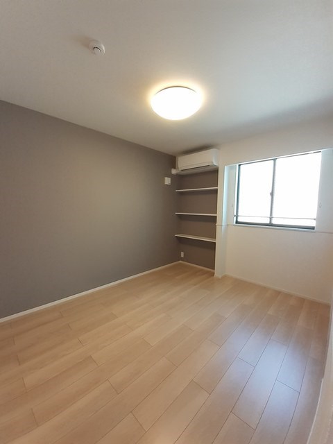 南新木ヒルズハイツⅡ ベッドルーム