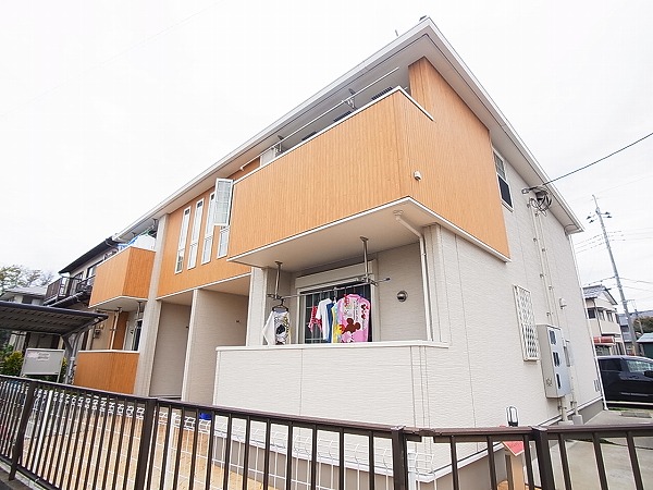 ストロベリー・カーサⅥ 102号室 外観