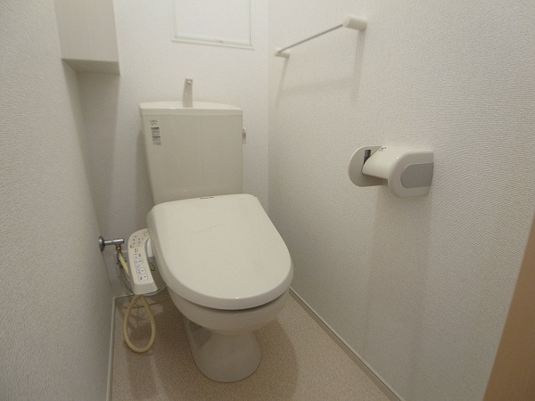 ブリリアントガーデンアゼリアＢ その他1