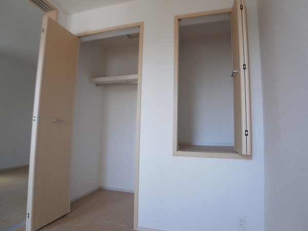 ブリリアントガーデンアゼリアＢ その他3