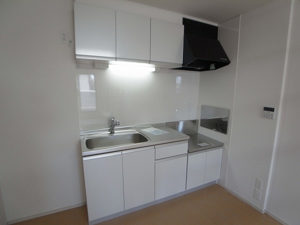 ブリリアントガーデンアゼリアＢ キッチン