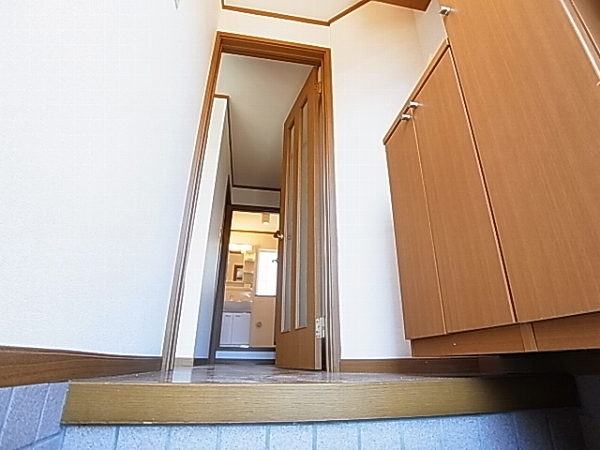 アンバローズ 玄関