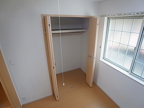 ラ　ヴェリテ その他3