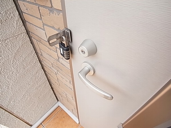 ラ　ヴェリテ その他13