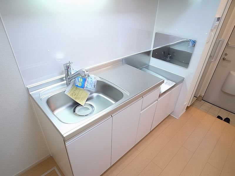 ソイビーンズ　ウッド キッチン