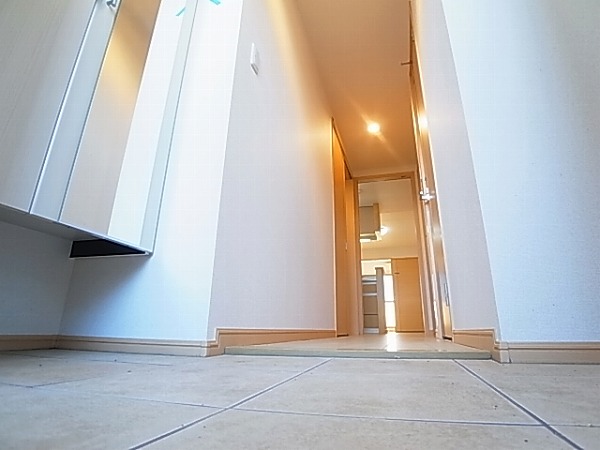 ヴェルジールおおたかの森 玄関