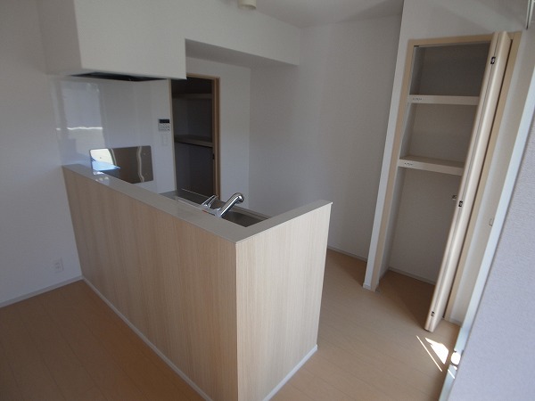 ブリリアントガーデンアゼリアＣ その他7