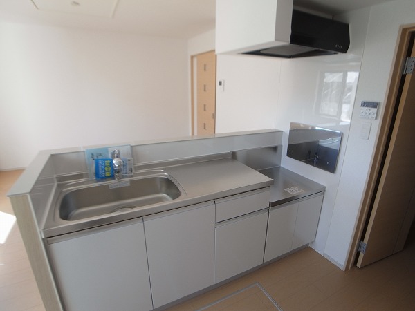 ブリリアントガーデンアゼリアＣ キッチン