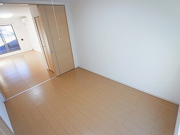 ブリリアントガーデンアゼリアＡ ベッドルーム