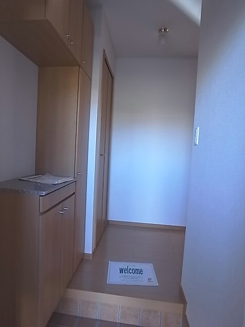 クララ 玄関