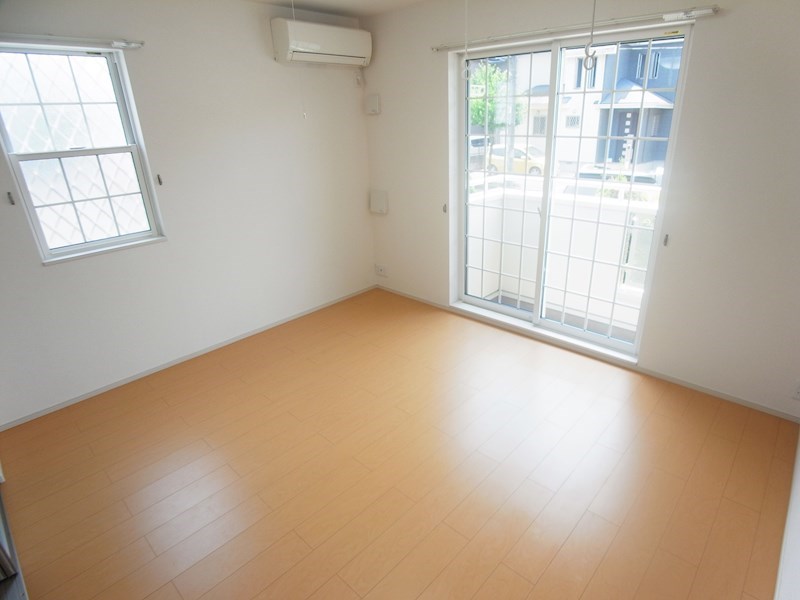 クレストＭ伍番館  ベッドルーム