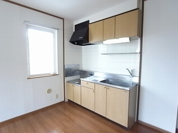 ソレアードヒルズB キッチン