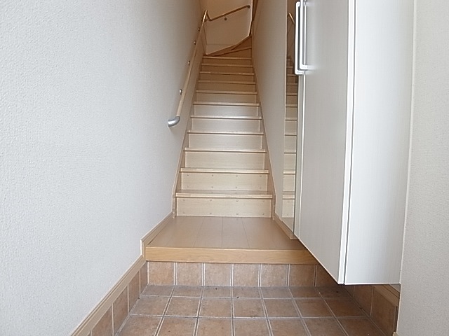 アルモニーＡ 玄関