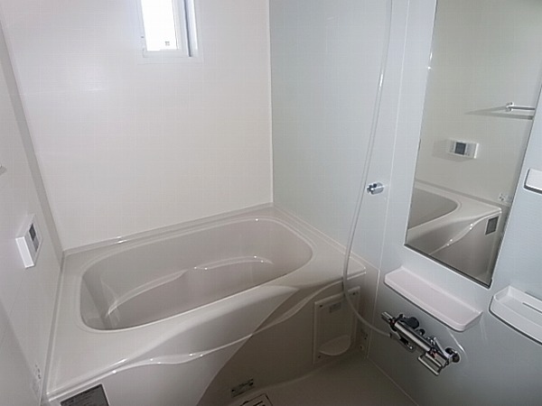 アルトゥーラⅡ 風呂画像