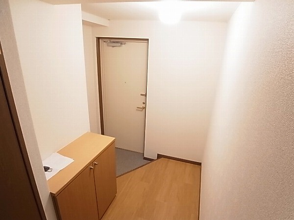 東上町林ビル 玄関