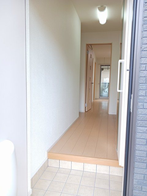 ソイビーンズ　ウッド 玄関