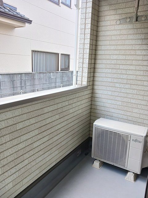 ソイビーンズ　ウッド ベランダ