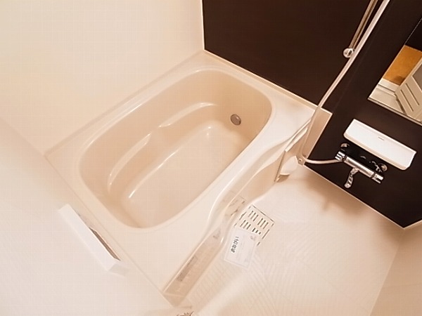 パープルコート・アゼリア 風呂画像