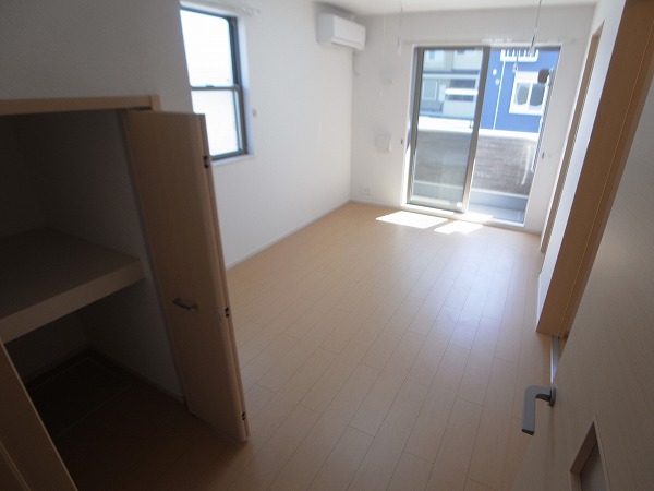 ブリリアントガーデンアゼリアＡ ベッドルーム