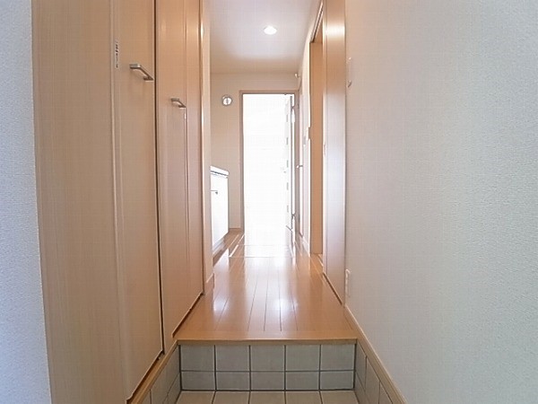 コリーナ　アーリエスⅡ 玄関