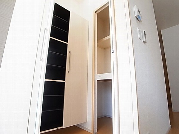 ラフィナートⅠ 玄関