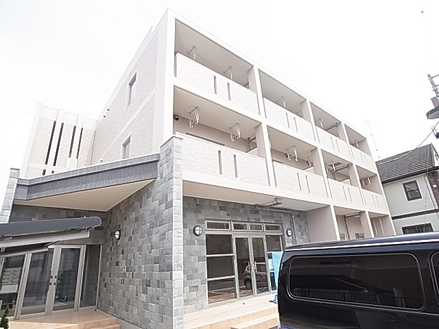 クレメントガーデン 301号室 外観