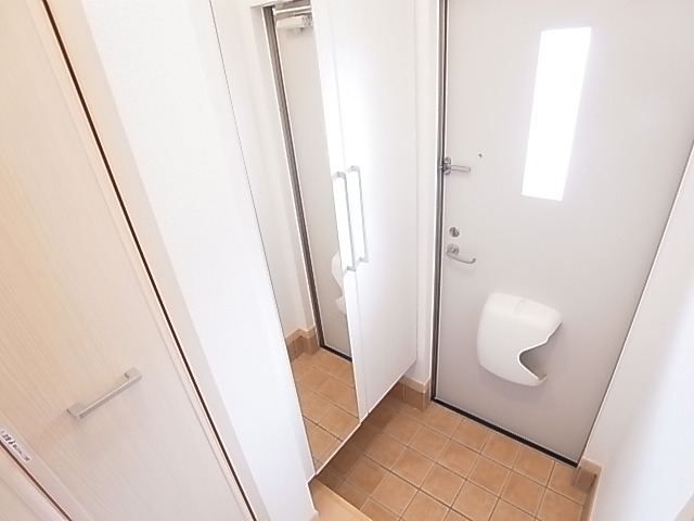 グローバルＢ 玄関