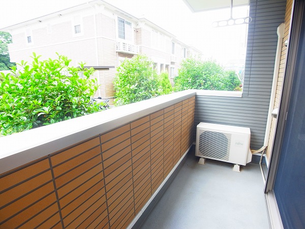 ブロードシティ　Ｄ棟 ベランダ