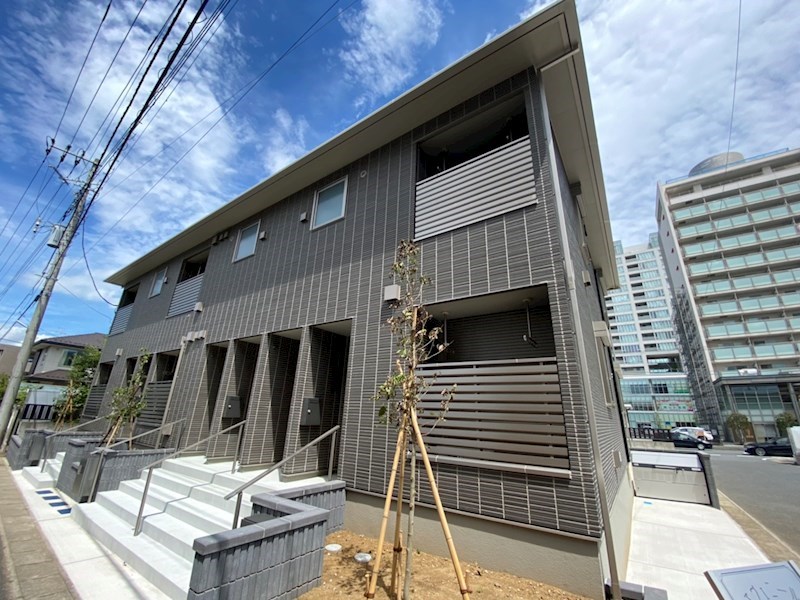 アヴェニール  102号室 外観