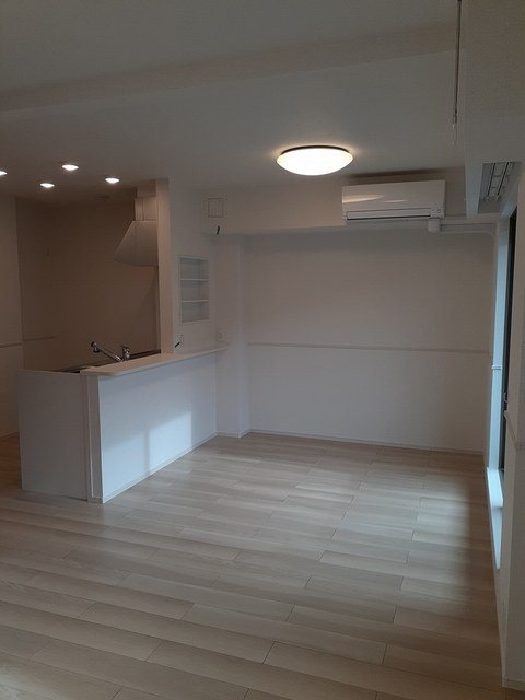 ＥＡＳＴⅢ リビング