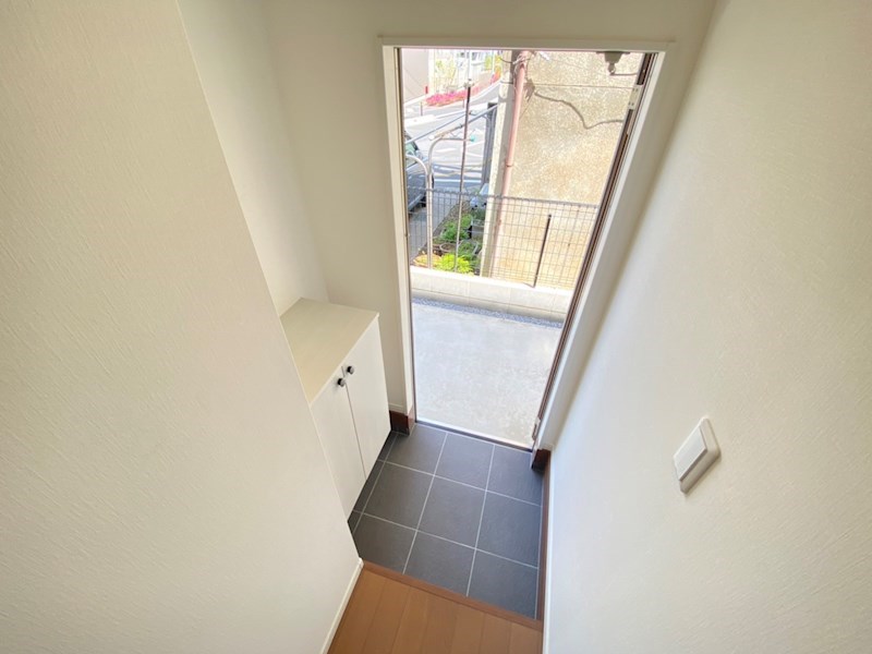 AJ南柏First 玄関