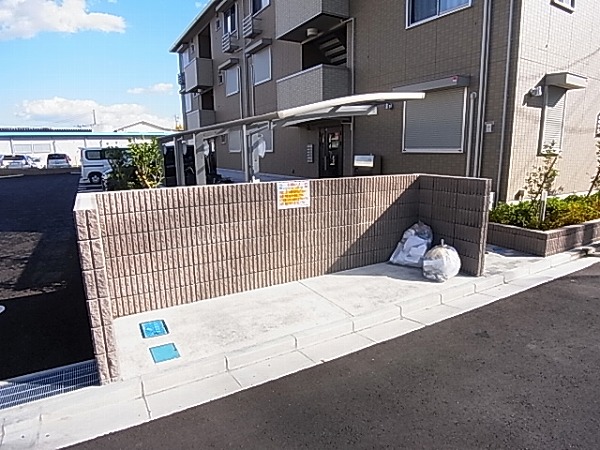 オ・ソレイユABIKO その他外観1