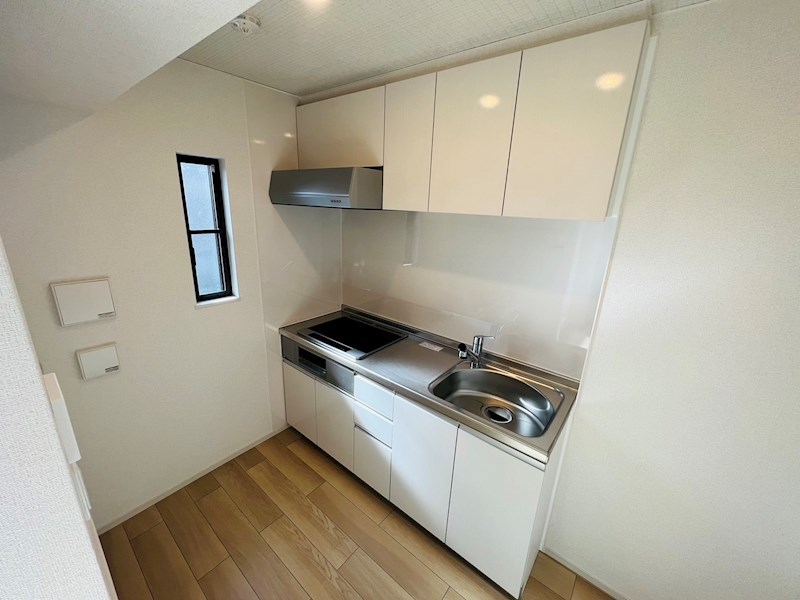 EAST　Ⅳ キッチン