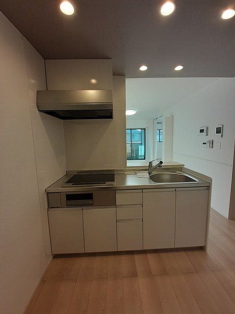 EAST　Ⅳ キッチン