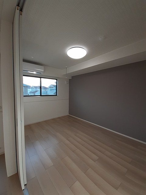 EAST　Ⅳ ベッドルーム