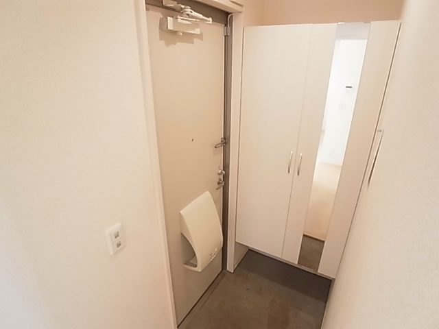 コスメアヒル 玄関