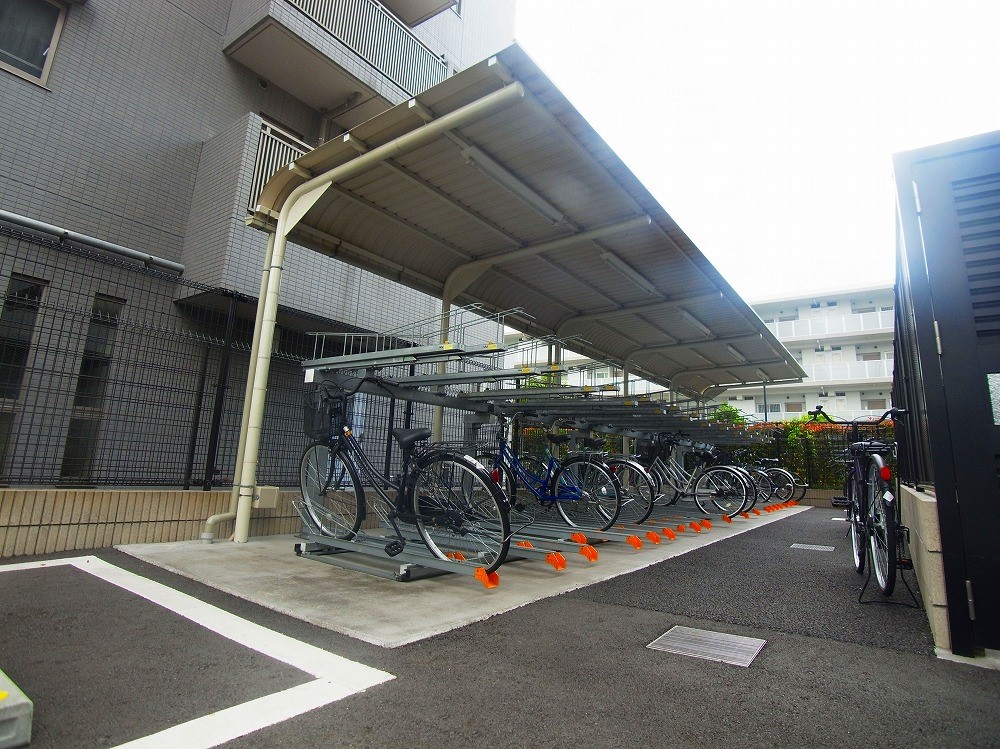 ライジングプレイス綾瀬三番館 その他