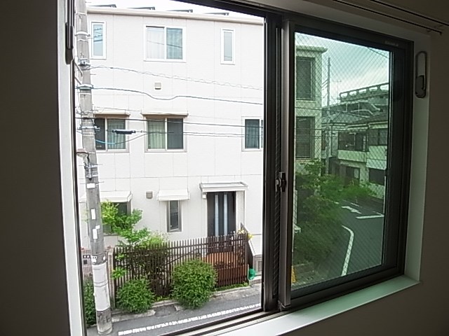 キャメル足立入谷  ベランダ
