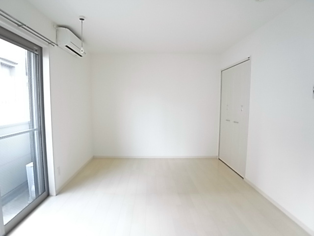 クレフラスト北小金B リビング