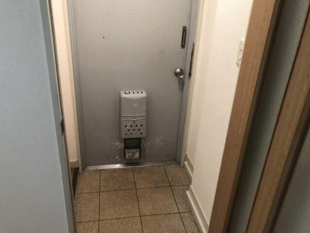 けいゆうビル 玄関