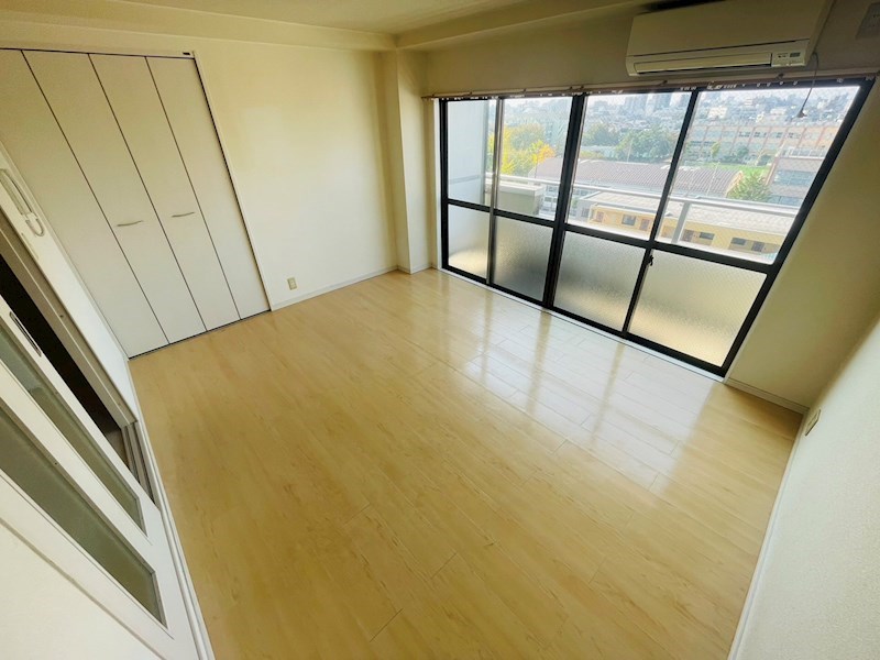 サントミ保木間マンション ベッドルーム