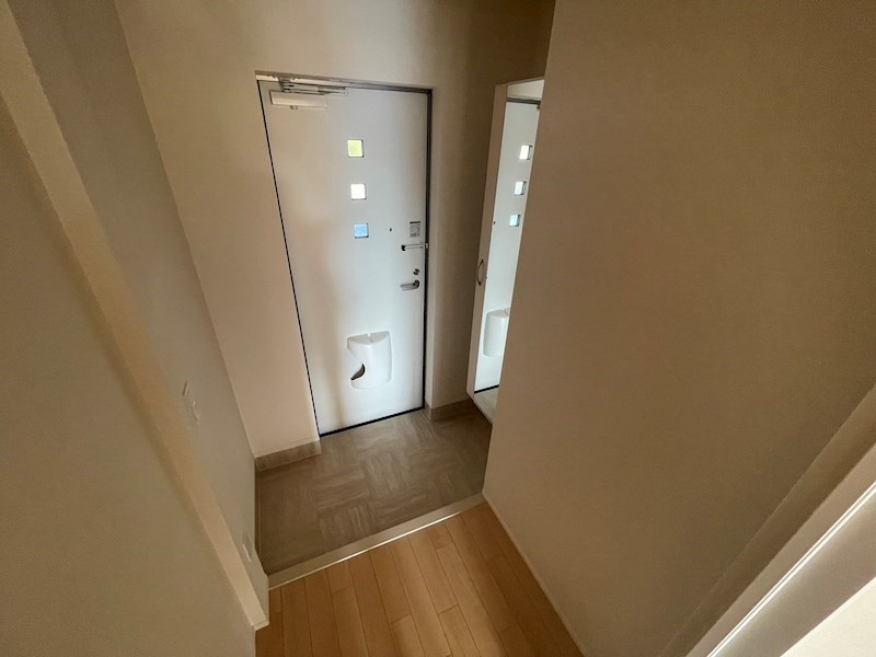 ブルー　スカイ 玄関