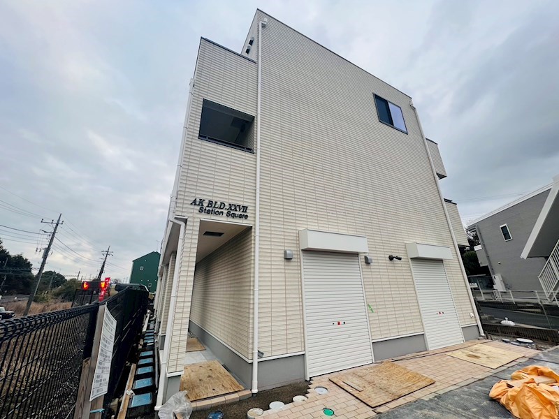 ＡＫＢＬＤ．ⅩⅩⅤⅡ　Ｓｔａｔｉｏｎ　Ｓｑｕａｒｅ 3-B号室 外観