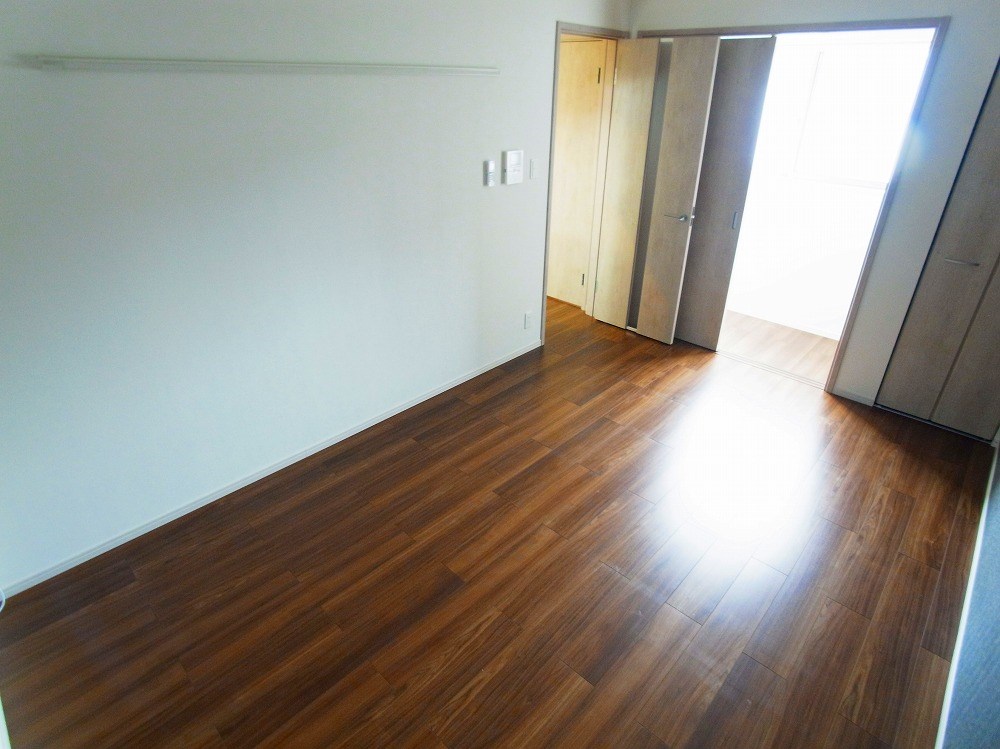 Ｅ　ｇａｒｄｅｎ ベッドルーム