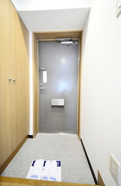 ロイヤルクレセント  玄関