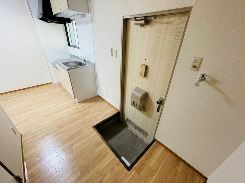 ハイツセキスイA 玄関