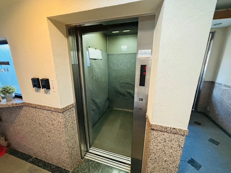 ロイヤルクレセント  その他外観1